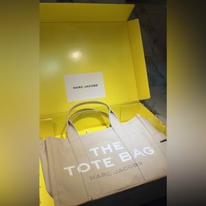 Marc Jacobs Beige The Medium Tote Bag